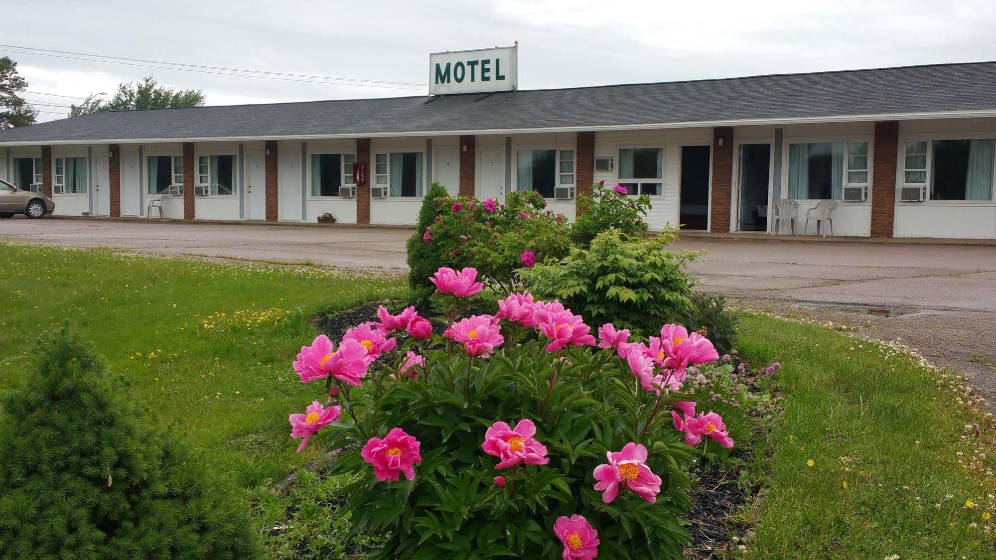 Tantramar Motel Секвілл Екстер'єр фото